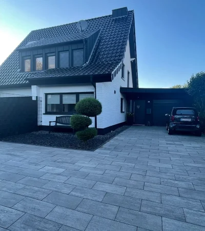 Steildach_Sanierung_große_Gaube_Dülken