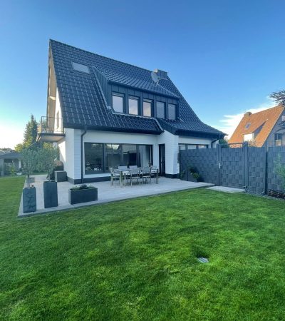 Steildach_Sanierung_große_Gaube_Viersen_Dülken